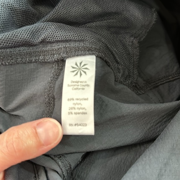 Athleta Trekkie Cargo Short 4" Flint Gray - Picture 5 of 5